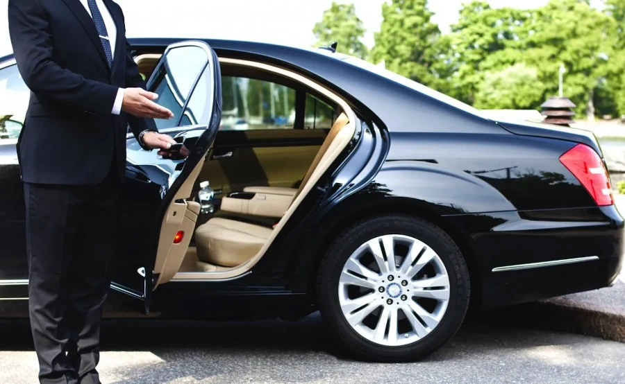 Luxury limousine for airport transfer in Phuket.